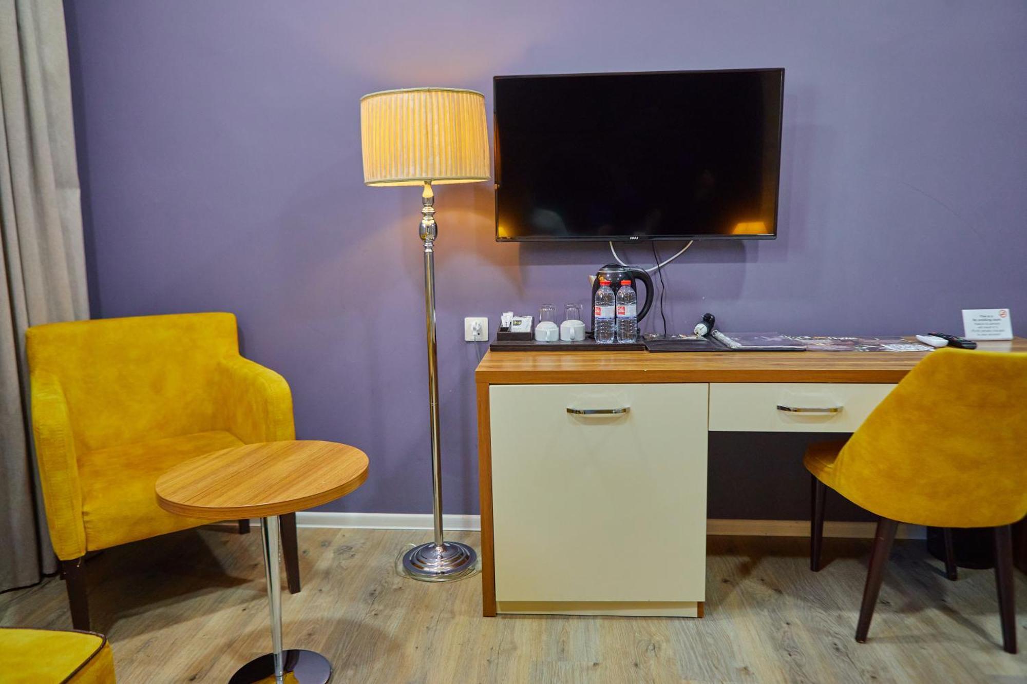 Otel Square 4*